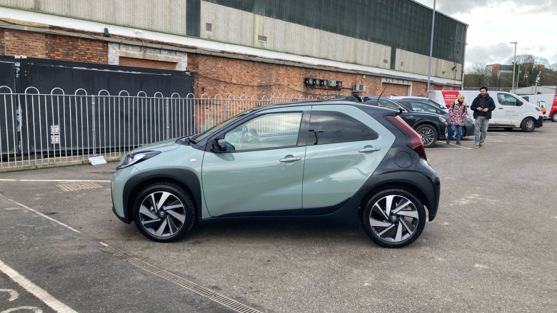 Toyota Aygo X 1.0 VVT-i Edge 5dr Petrol Hatchback